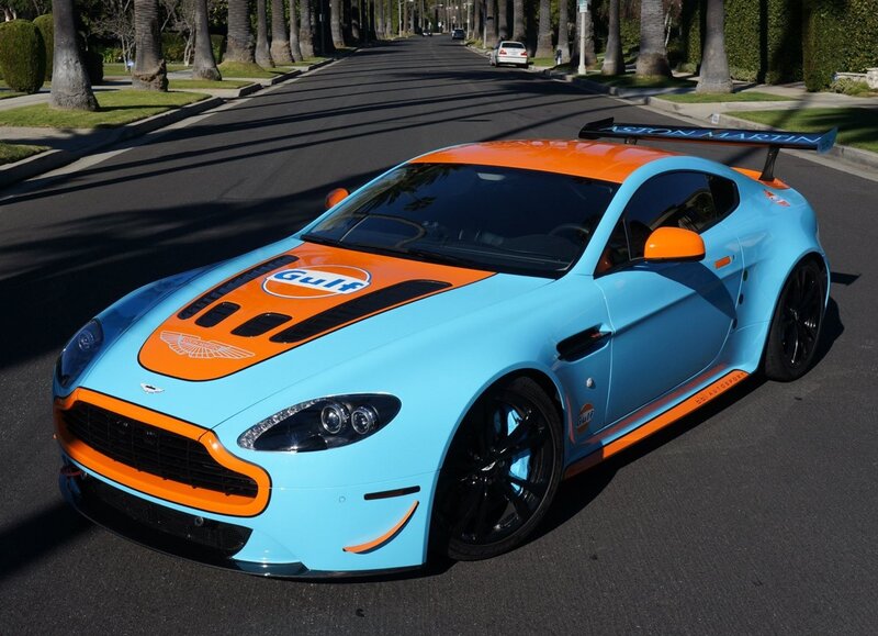 Aston Martin Race Car — Blue