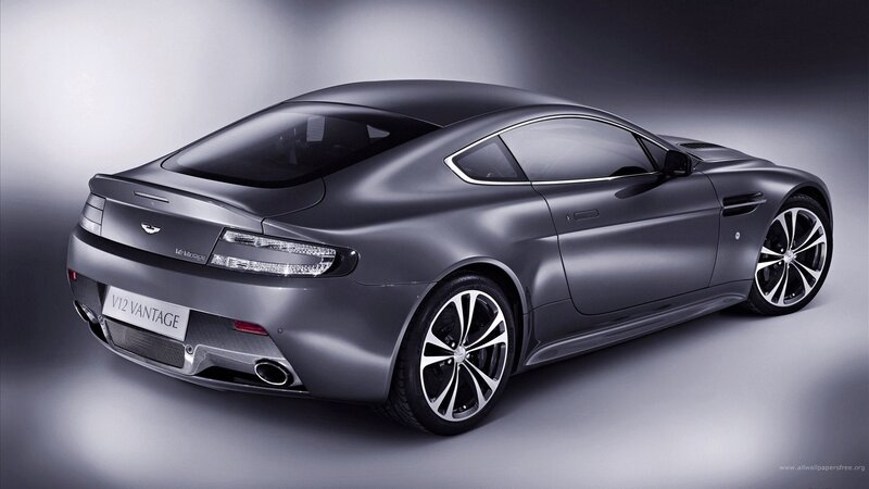 Aston Martin V12 Vantage