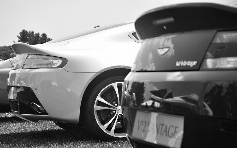 Aston Martin V12 Vantage cars