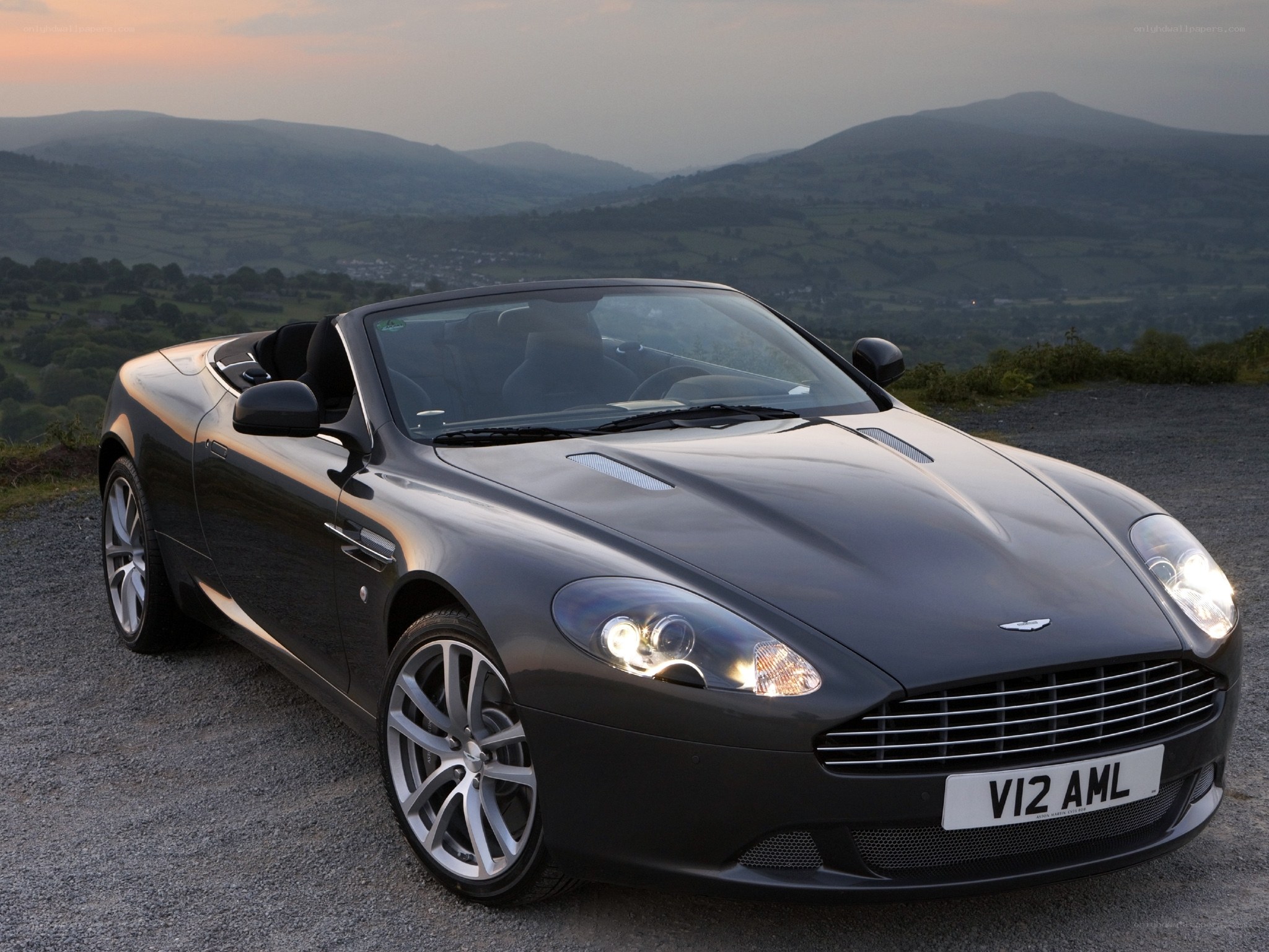 Aston Martin V12 Vantage convertible