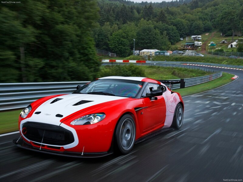 Aston Martin V12 Vantage GT3 on track