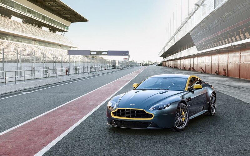 Aston Martin V12 Zagato — Gray