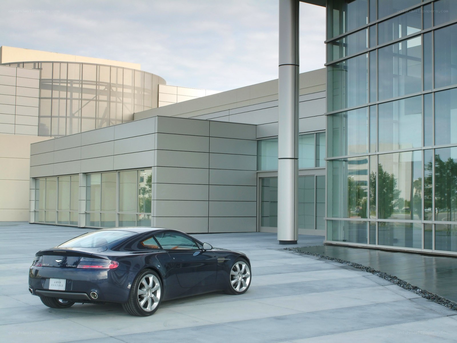 Aston Martin V8 Vantage