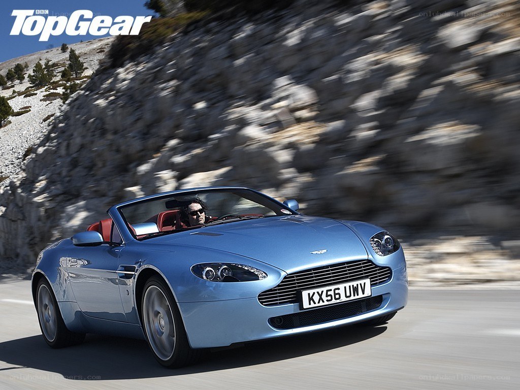 Aston Martin V8 Vantage driving