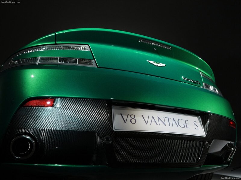 Aston Martin V8 Vantage S rear view