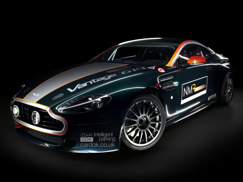 Aston Martin Vantage GT4