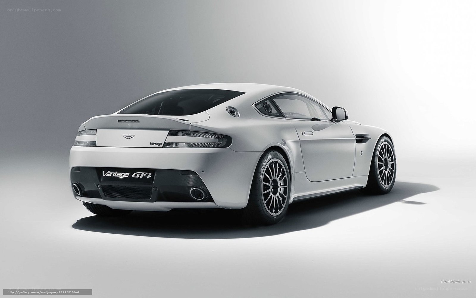 Aston Martin Vantage GTS