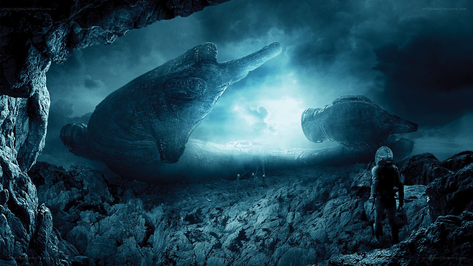 astronaut discovers alien structures
