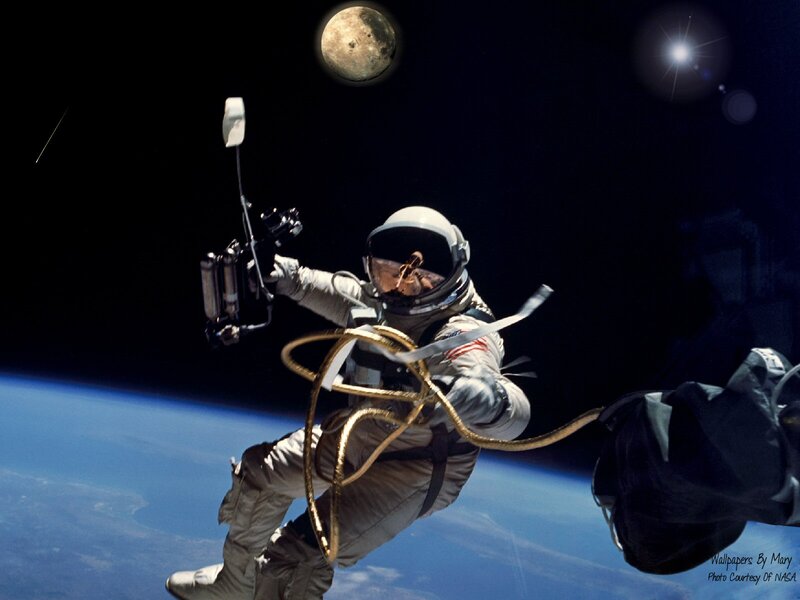 Astronaut in Space — Blue, Dramatic, Photograph