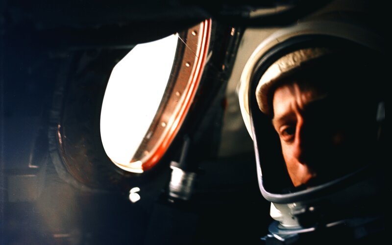 Astronaut in Spacecraft — Black, Dramatic