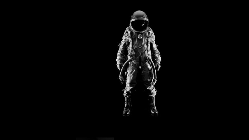 Astronaut in Spacesuit — Black, Dramatic