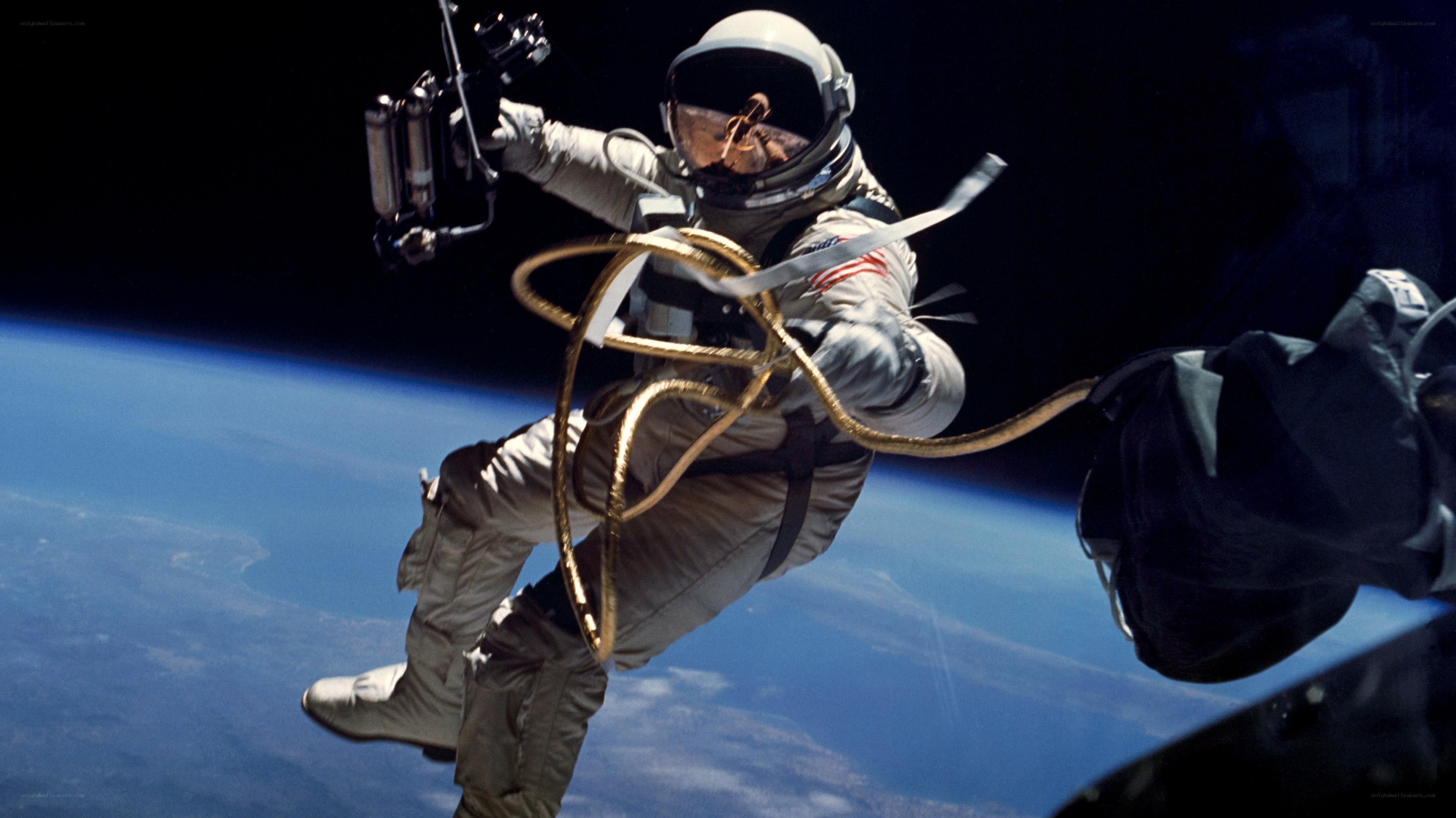 Astronaut in spacewalk