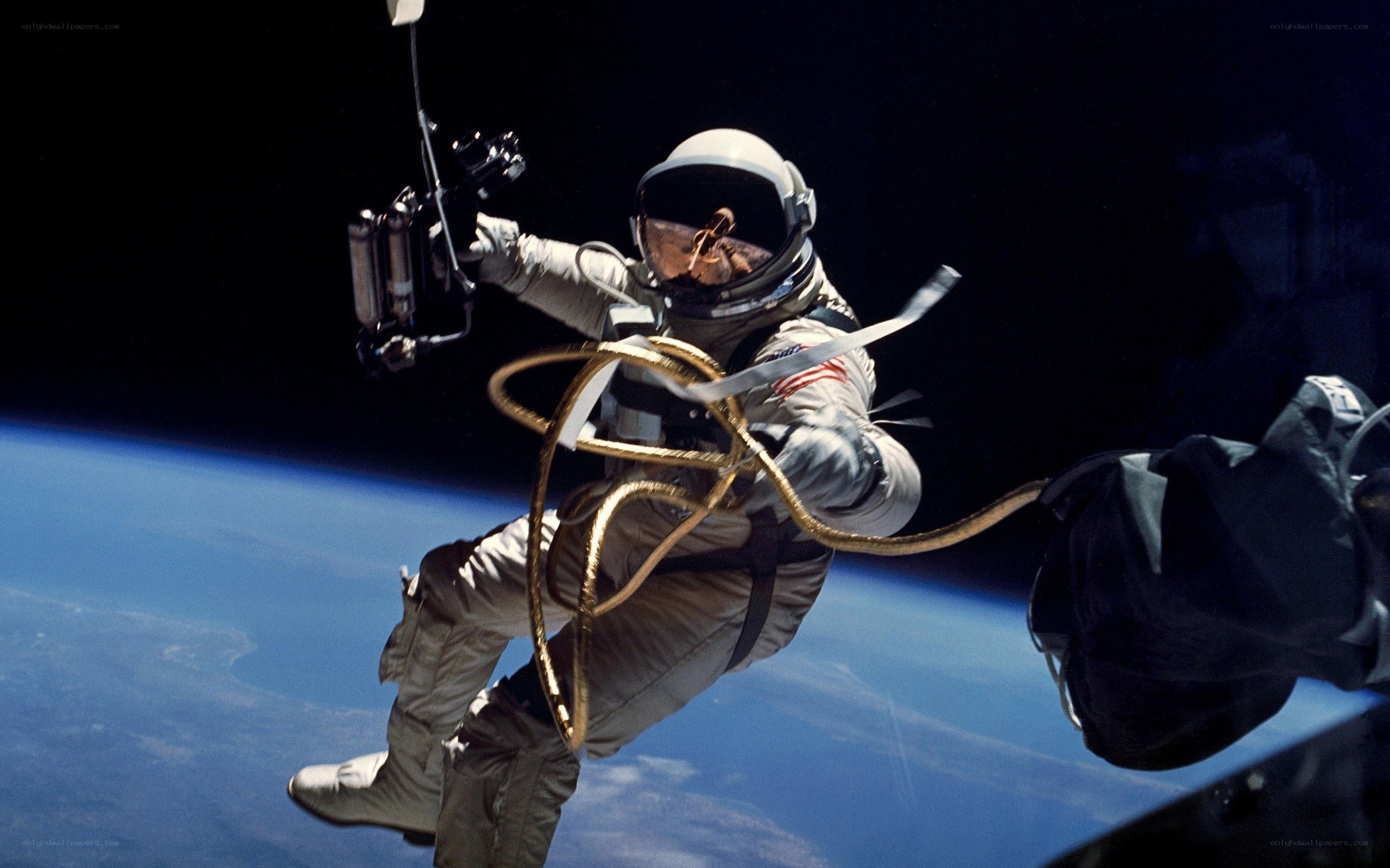 Astronaut in spacewalk