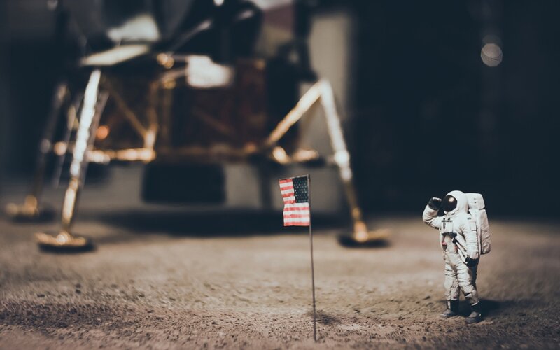 Astronaut on Moon Surface — Gray, Dramatic, Night, Photograph, Flag