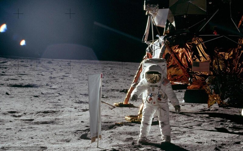 Astronaut on Moon Surface — Gray, Dramatic, Night, Photograph, Spacecraft