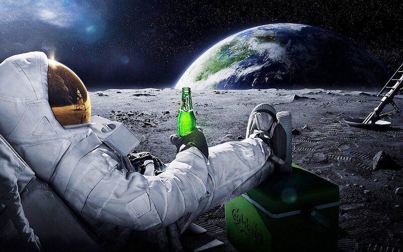 Astronaut on Moon — White