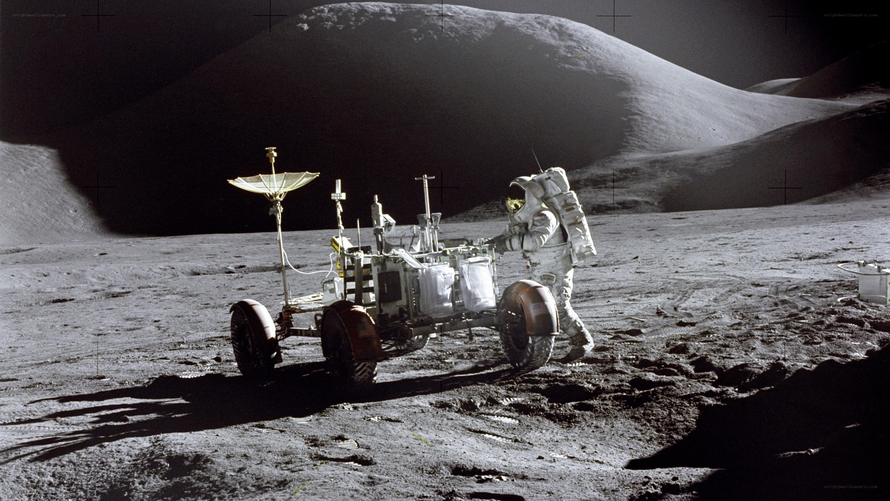 Astronaut on the Moon