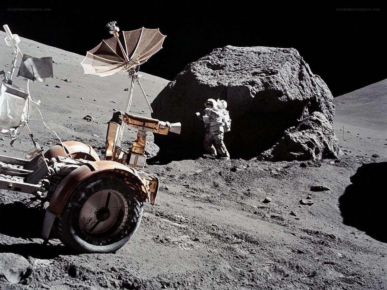 Astronaut on the Moon