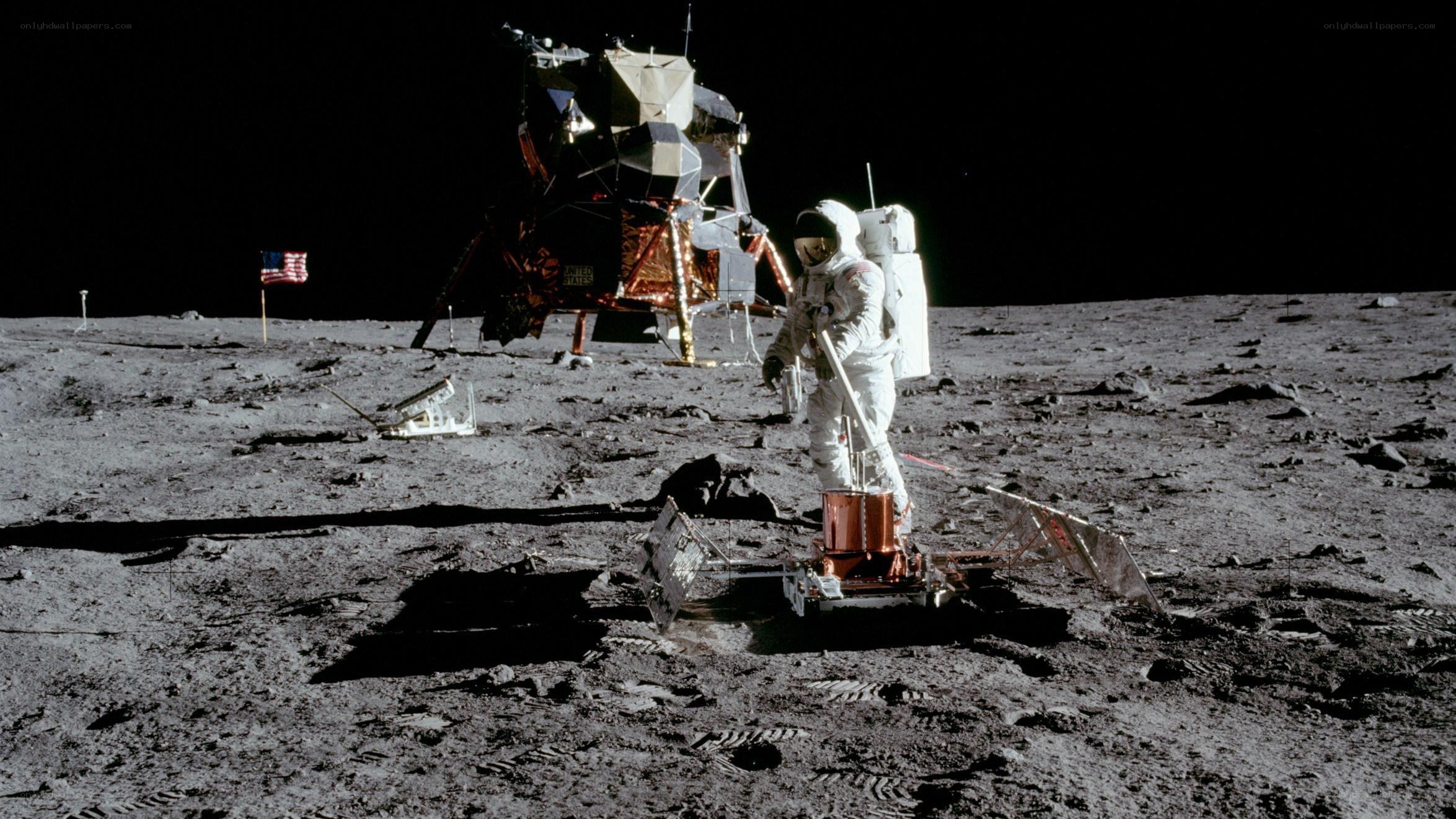 Astronaut on the Moon
