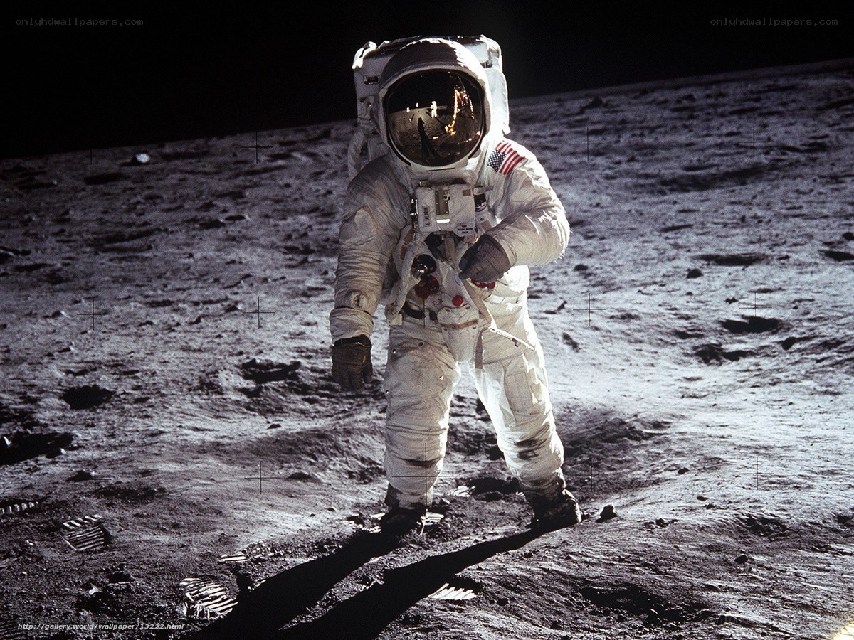 Astronaut on the Moon