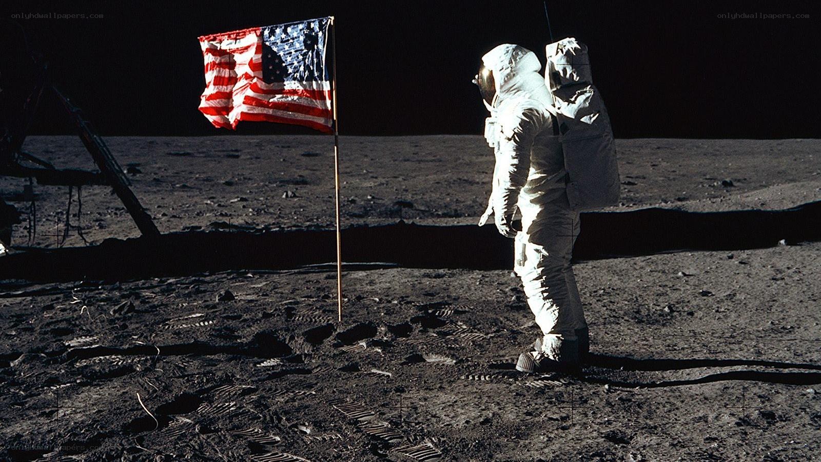 Astronaut on the Moon