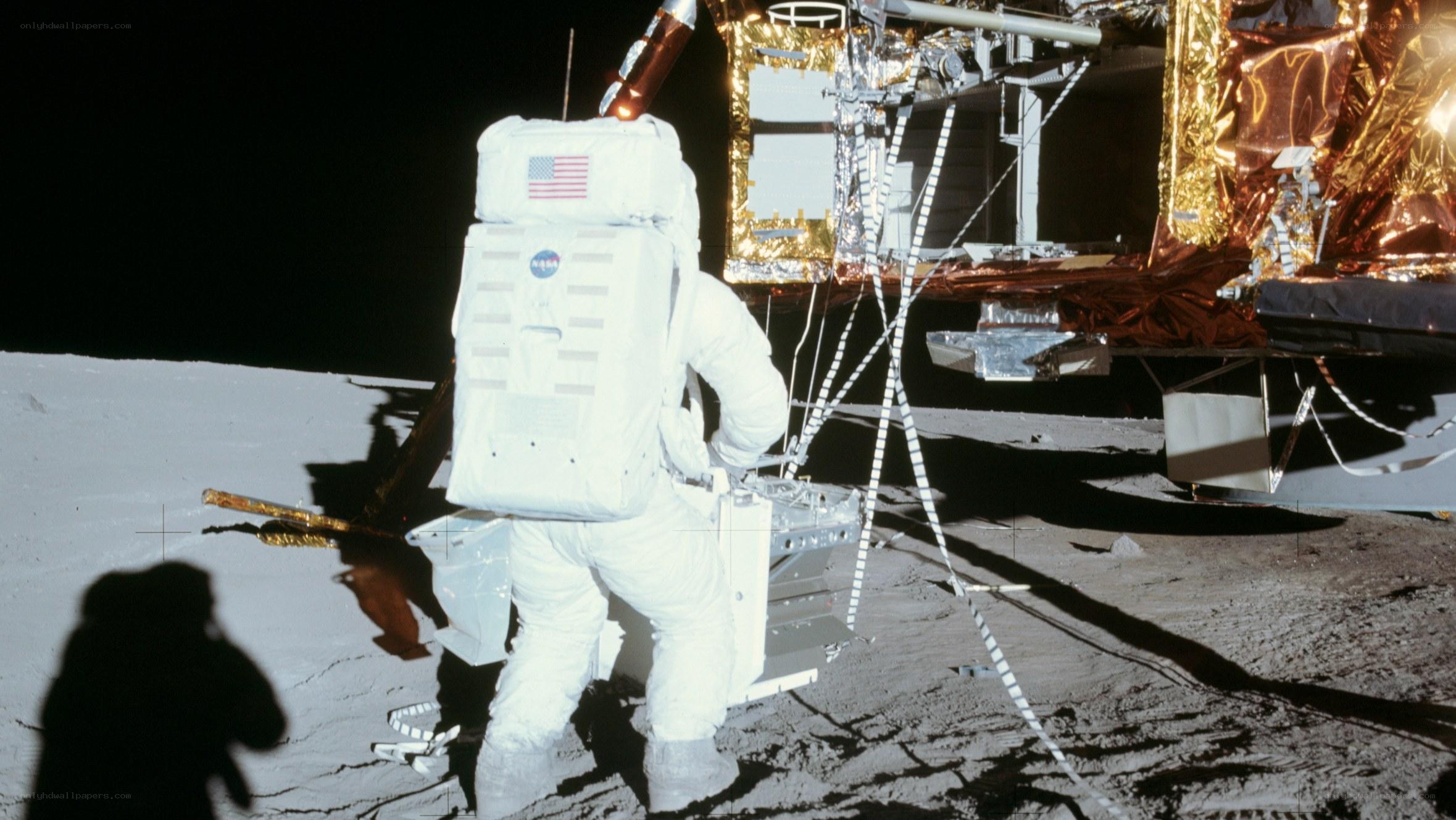 Astronaut on the Moon