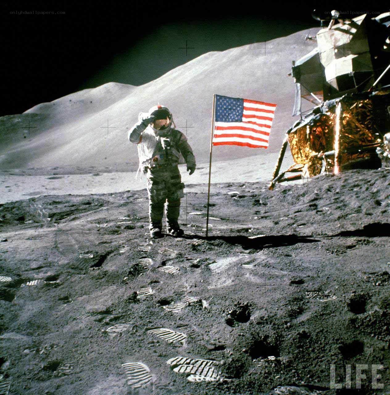 Astronaut on the Moon