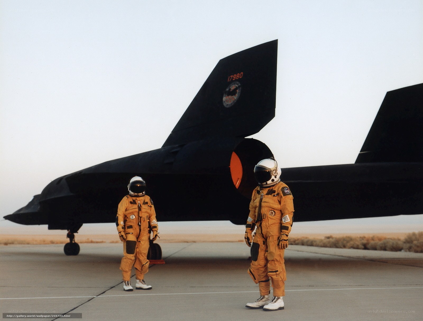 Astronauts with Blackbird aircraft