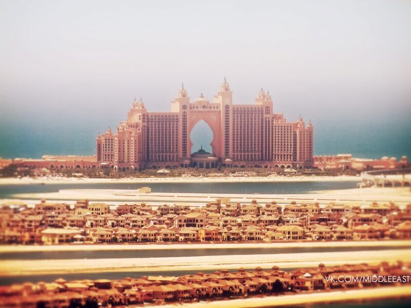Atlantis Hotel in Dubai — Beige