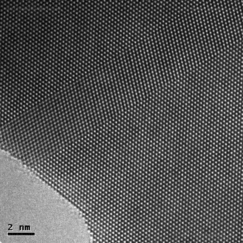 Atomic lattice structure