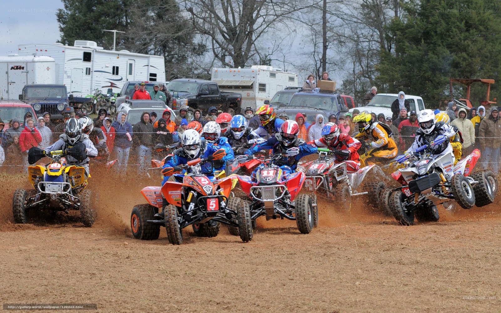 ATV racers at the starting line