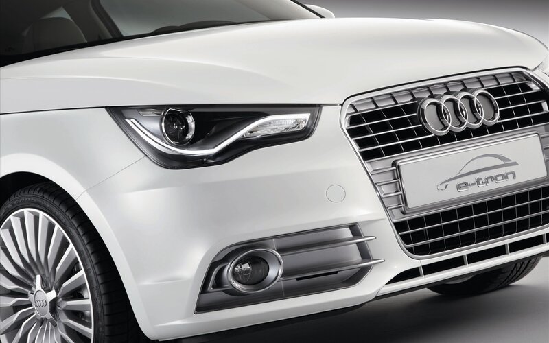 Audi A1 e-tron front view