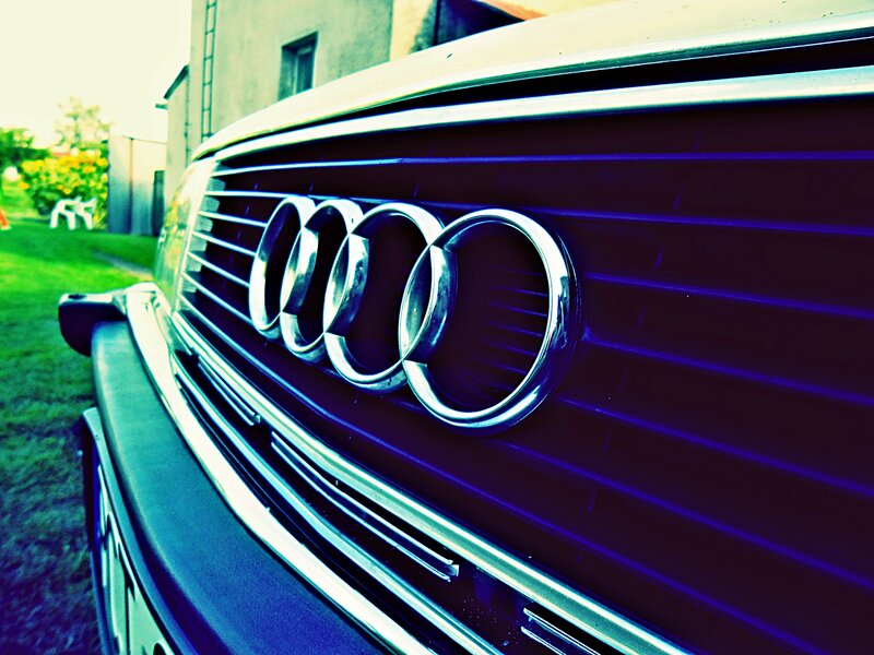 Audi Car Grille — Blue