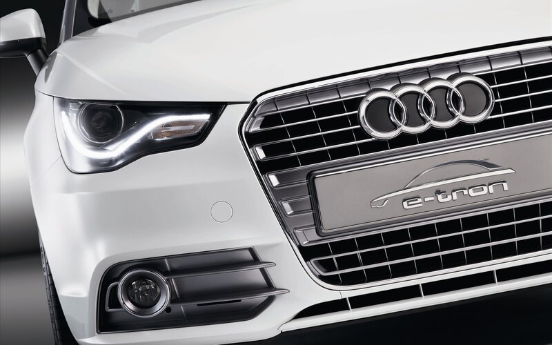 Audi e-tron front view