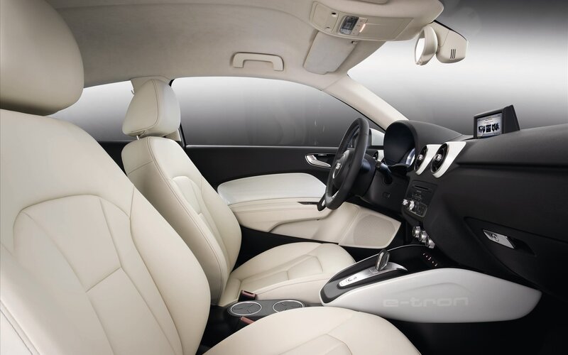 Audi e-tron interior
