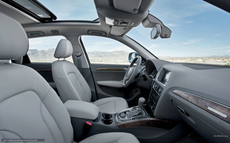 Audi Q5 interior with sunroof