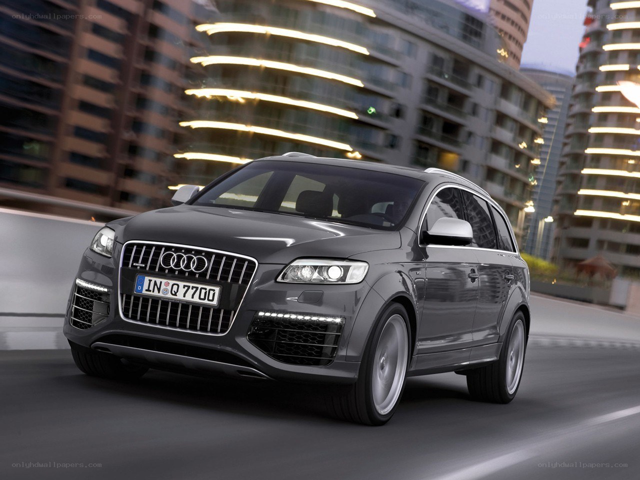 Audi Q7 in urban setting
