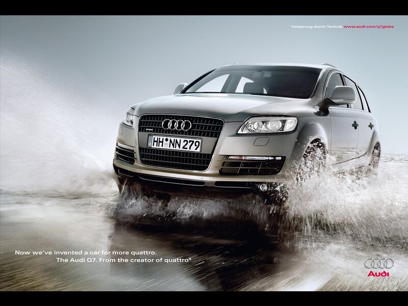 Audi Q7 in water