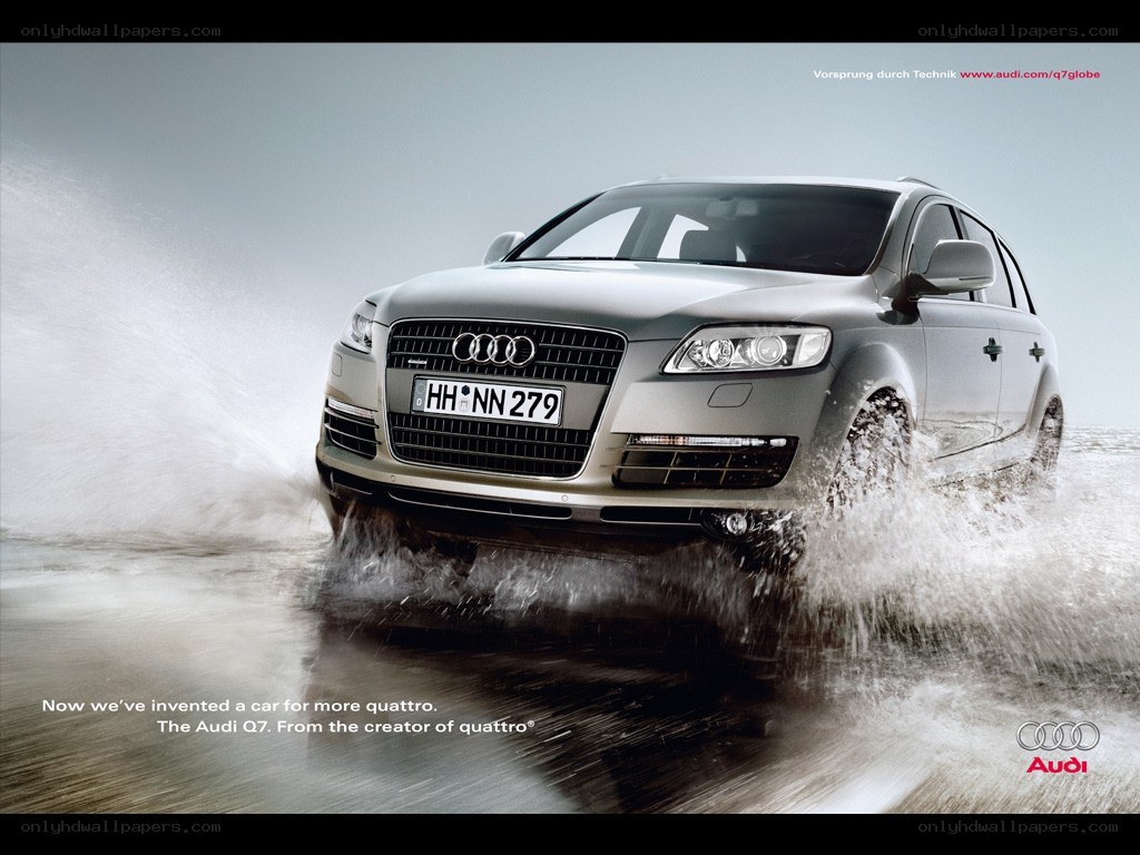 Audi Q7 in water