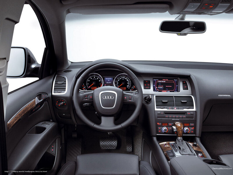 Audi Q7 interior dashboard