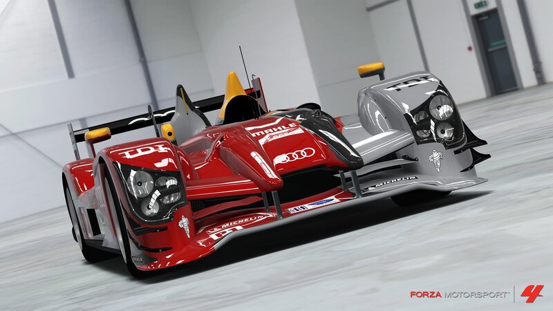 Audi R10 TDI race car