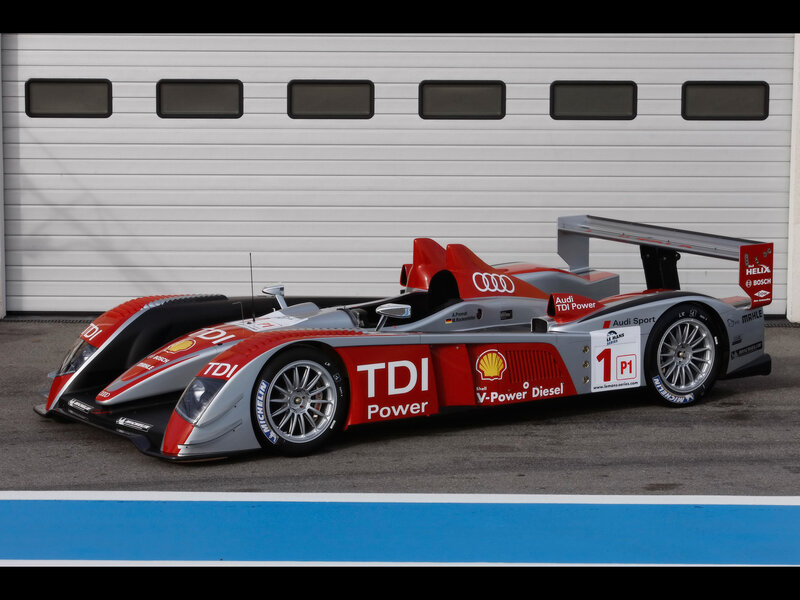 Audi R10 TDI race car
