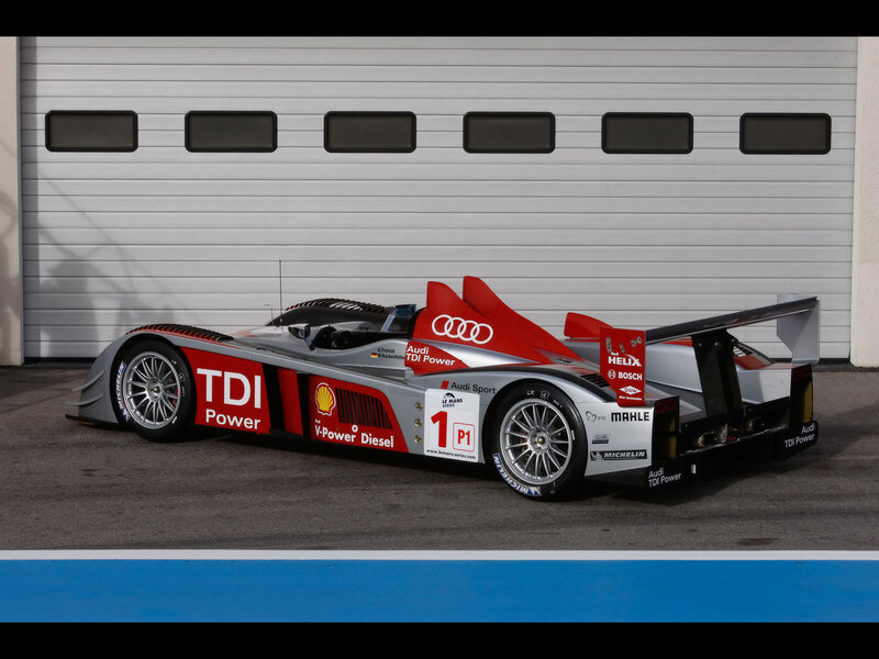 Audi R10 TDI race car