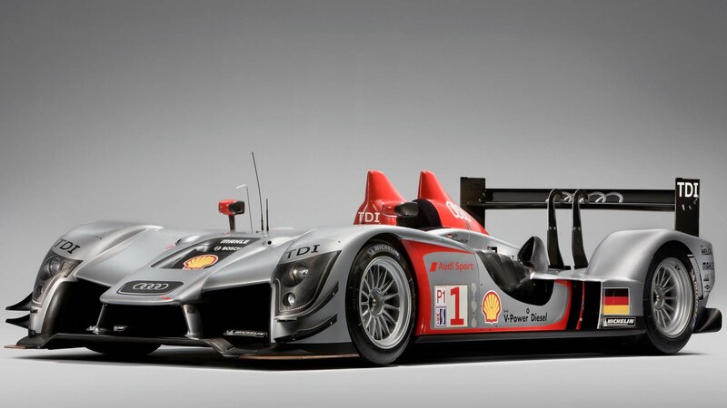 Audi R15 Race Car — Silver, Neutral