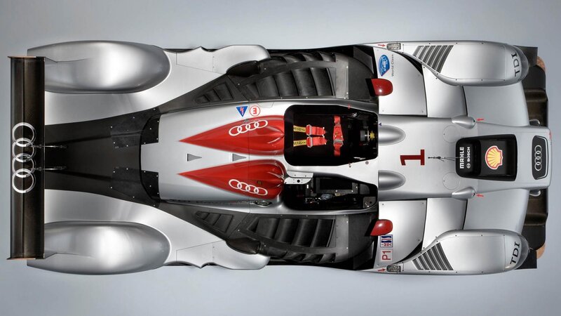 Audi R15 TDI race car