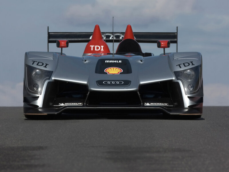 Audi R15 TDI race car