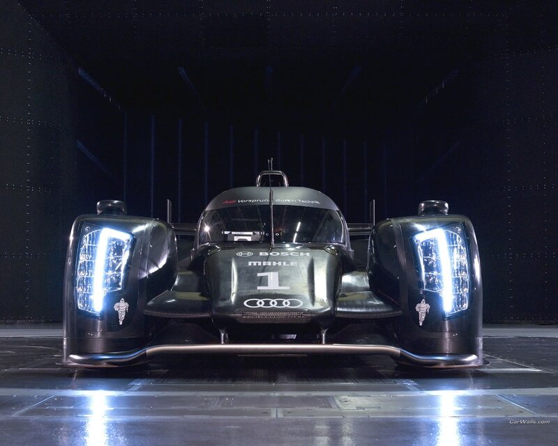 Audi R18 e-tron quattro race car