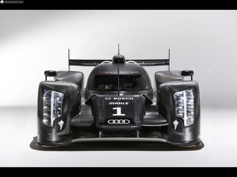 Audi R18 e-tron quattro race car