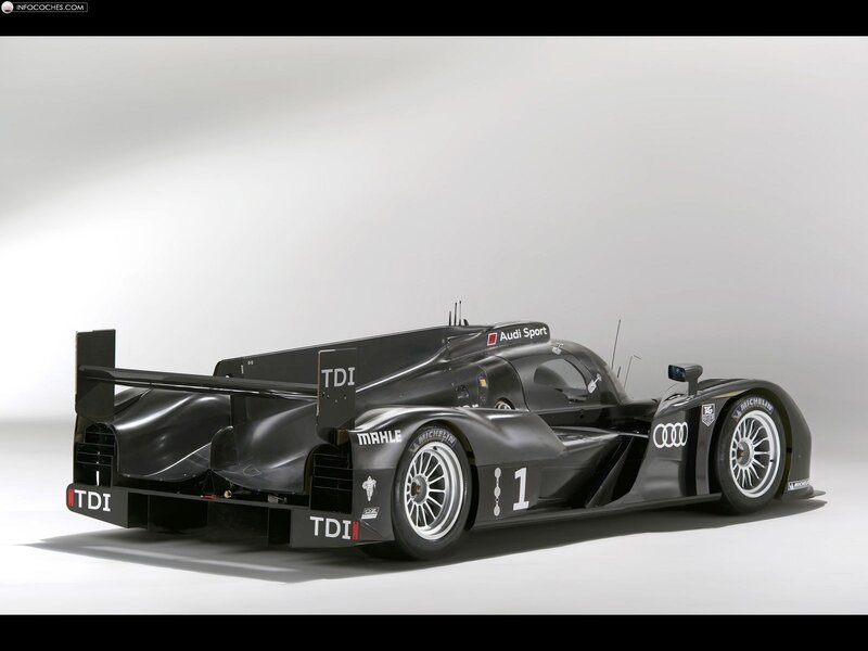 Audi R18 TDI race car
