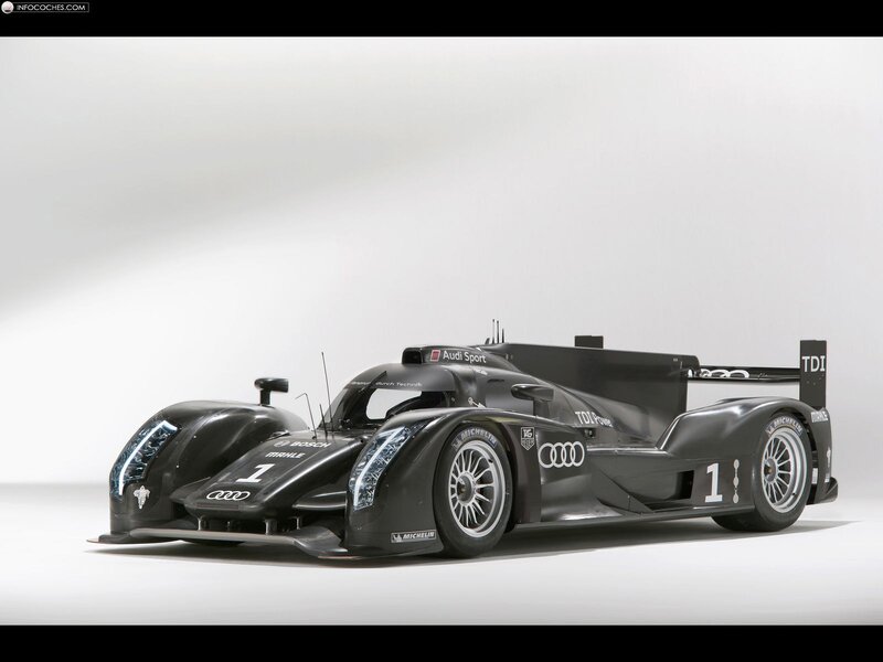 Audi R18 TDI race car
